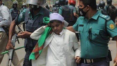 গ্রেফতার রফিকুল ইসলাম মাদানী