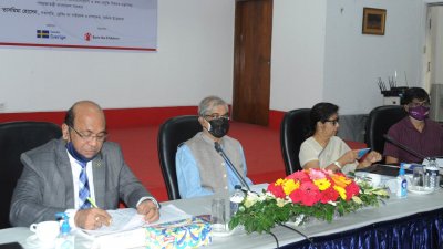 মতবিনিময় সভায় বক্তব্য রাখছেন ডাক ও টেলিযোগাযোগ মন্ত্রী মোস্তাফা জব্বার