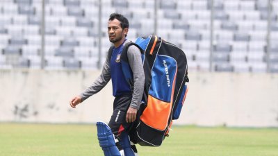 মুশফিকের না থাকা এক প্রকার নিশ্চিতই ছিল।