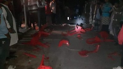 নির্বাচনি অফিস ভাঙচুর করা হয়