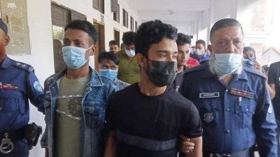 নারীকে বিবস্ত্র করে নির্যাতনের মামলায় ১৩ আসামির প্রত্যেককে ১০ বছরের কারাদণ্ড