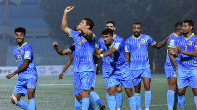 ২০১৬ সালে ফাইনাল খেললেও আবাহনীকে রানার্সআপ হয়েই সন্তুষ্ট থাকতে হয়েছে।