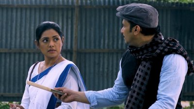 একটি দৃশ্যে তিশা ও নাঈম