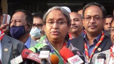 বাহাদুরপুর রোভার পল্লীতে শিক্ষামন্ত্রী ডা. দীপু মনি