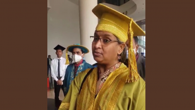 সমাবর্তন অনুষ্ঠানের শেষে সাংবাদিকদের সঙ্গে আলাপকালে শিক্ষামন্ত্রী