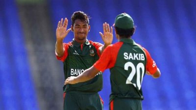 রিপন-সাকিবের উইকেট উদযাপন