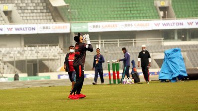 নুরুল হাসান সোহানরা ওয়ার্ম-আপও করেছেন