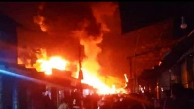 সুবর্ণচরে আগুনে পুড়েছে ১৯ দোকান, ২ কোটি টাকার ক্ষয়ক্ষতি