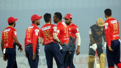 ফরচুন বরিশালের উইকেট উদযাপন