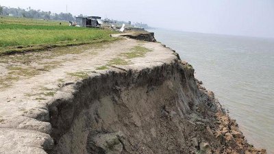 গোয়ালন্দ উপজেলার পদ্মা নদী তীরবর্তী এলাকায় ভাঙন দেখা দিয়েছে