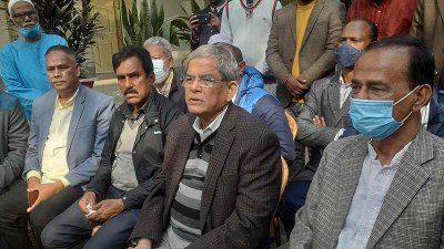 ঠাকুরগাঁওয়ে মতবিনিময় সভায় মির্জা ফখরুল ইসলাম আলমগীর
