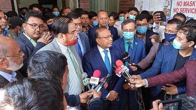 কুমিল্লায় অনুষ্ঠান শেষে সাংবাদিকদের সঙ্গে কথা বলেন স্থানীয় সরকারমন্ত্রী তাজুল ইসলাম