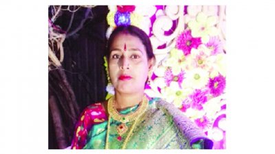 ‘আমার মায়ের হত্যাকারী ধরা পড়ে না’