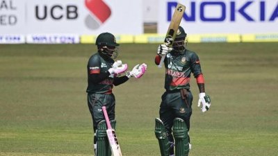 আফগানদের অসহায় করে ছাড়লেন মুশফিক-লিটন
