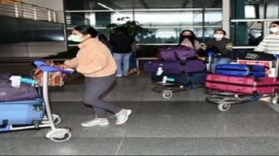 ইউক্রেনে আটকে পড়েছে প্রায় ২০ হাজার ভারতীয়