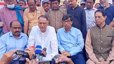 কুমিল্লায় প্রতিবাদ সভায় ইকবাল হাসান মাহমুদ টুকু