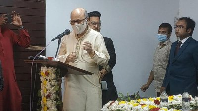 সুষ্ঠু নির্বাচনে শেখ হাসিনার সরকার সহযোগিতা করবে: কামরুল ইসলাম