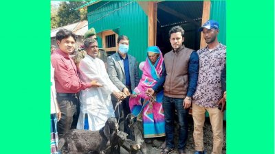 রঙিন ঘর পেয়ে খুশি আগুনে ক্ষতিগ্রস্ত প্রতিবন্ধী নুরুল  