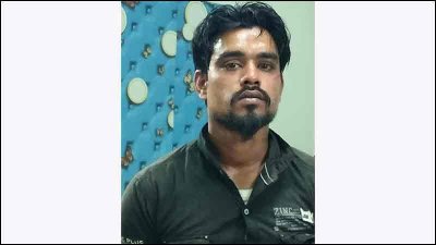গ্রেফতার বিজয় বাস্ফর