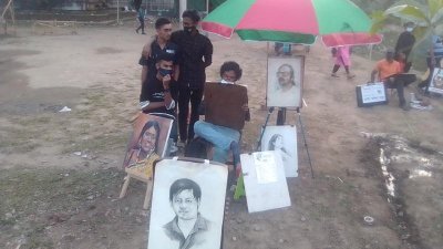 বইমেলায় স্কেচ শিল্পীদের আক্ষেপ