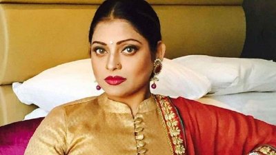 অভিনেত্রী রূপা দত্ত
