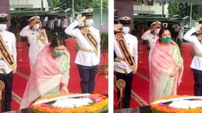 বঙ্গবন্ধুর প্রতিকৃতিতে ফুল দিয়ে শ্রদ্ধা জানাচ্ছেন স্পিকার ড. শিরীন শারমিন চৌধুরী