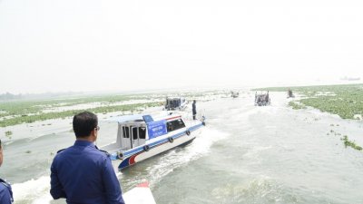 নৌ-পুলিশের অভিযান