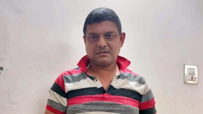প্রতারণার অভিযোগে গ্রেফতার আবি আব্দুল্লাহ টুকু