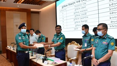 রমজানে ট্রাফিক ব্যবস্থাপনা নিয়ে যা বললেন ডিএমপি কমিশনার