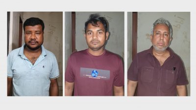 ঝগড়া বাঁধিয়ে রিকশাচালকের সহায়তায় মালামাল নিয়ে চম্পট দিতো তারা