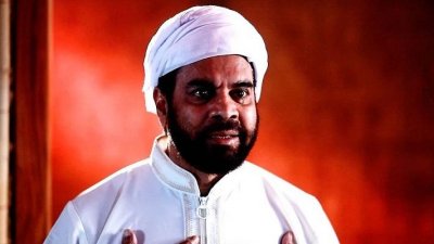 হজরত ওমর চরিত্রে ইলিয়াস কাঞ্চন