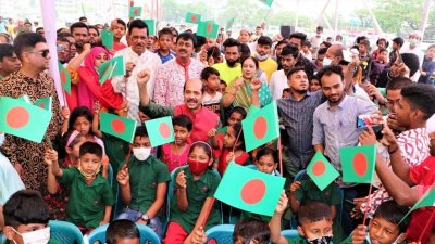 শিশুদের নিয়ে স্বাধীনতা দিবস উদযাপন ডিএনসিসি মেয়রের