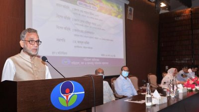 সভায় বক্তব্য রাখছেন পরিবেশ, বন ও জলবায়ু পরিবর্তন মন্ত্রী মো. শাহাব উদ্দিন