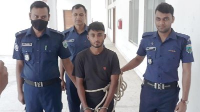 স্কুলছাত্রীর গোসলের ভিডিও ছড়ানোর হুমকি, যুবক গ্রেফতার