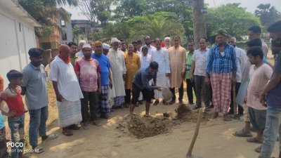 বাখরাবাদ গ্যাসের একটি প্রতিনিধি দল গ্যাসের পাইপ লাইনে কাজ করে