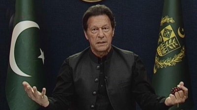 অনাস্থা ভোটে হেরে গেলেন ইমরান খান