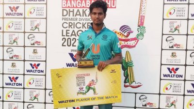 মোহামেডানের জয়ের নায়ক হাসান মুরাদ
