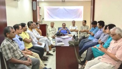 জোটের কেন্দ্রীয় পরিচালনা পরিষদের সভায় নেতারা
