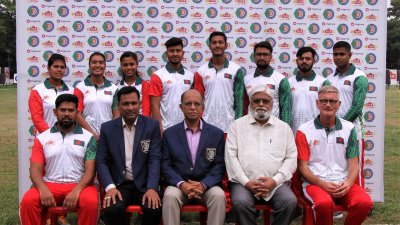 এক ফ্রেমে আর্চারির বাংলাদেশ দলের সদস্যরা।