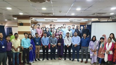 সিআইইউতে ইন্টার্নশিপ বিষয়ক অনুষ্ঠান শেষে শিক্ষার্থীরা