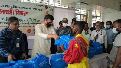 যাত্রীসেবায় নৌযান শ্রমিকদের আরও সতর্ক থাকতে হবে: নৌপরিবহন প্রতিমন্ত্রী