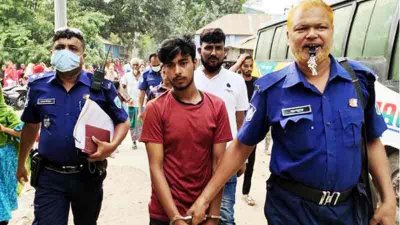 স্বামীকে গ্রেফতার করে থানায় নিয়ে যায় পুলিশ