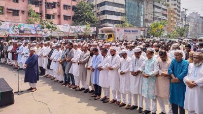 নয়া পল্টনে বিএনপি নেতা অধ্যাপক এমএ মান্নানের জানাজা
