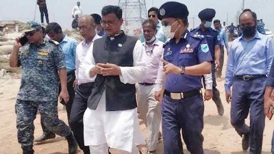 শিমুলিয়া ঘাট পরিদর্শন করেছেন নৌপরিবহন প্রতিমন্ত্রী খালিদ মাহমুদ চৌধুরী