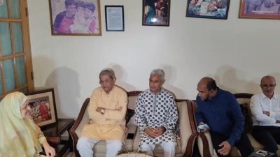 ইলিয়াস আলীর বাসায় মির্জা ফখরুল ইসলাম আলমগীর
