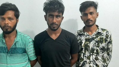 গ্রেফতার তিন জন