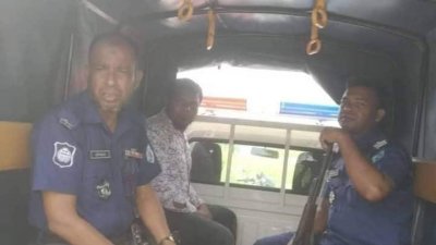 টিকাকেন্দ্রে স্কুলছাত্রীকে যৌন হয়রানি, স্বাস্থ্য সহকারী আটক