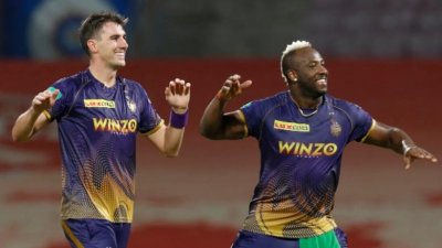 মুম্বাইকে হারিয়ে আশা বাঁচিয়ে রাখলো কলকাতা