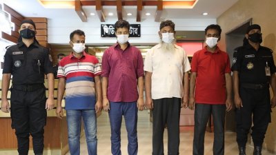 ডিজিটাল ডিভাইস দিয়ে নিয়োগ পরীক্ষায় জালিয়াতি করতো ওরা