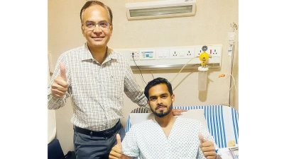 ডাক্তার নন্দ কুমারের সঙ্গে সাদ উদ্দিন